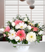 Konik camda gerbera ve gller